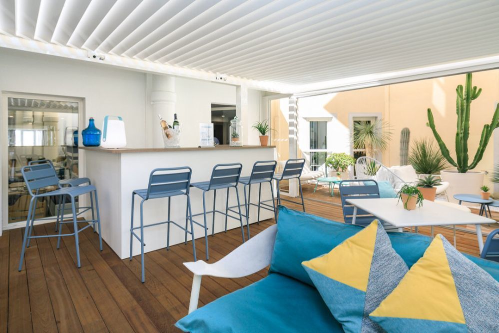 The Deck Hotel by HappyCulture - Deck Bar 2